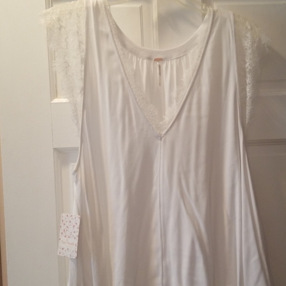 Free People - Picture 2 of 7